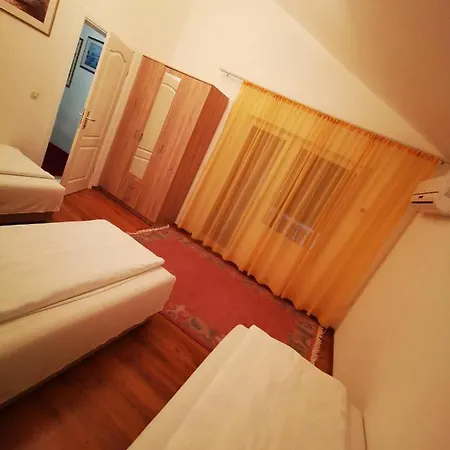 Private Riverside Silvia 빌라
