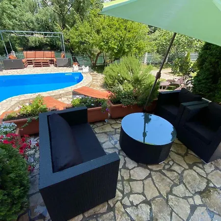 Private Riverside Silvia *