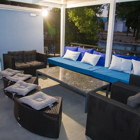 Private Riverside Silvia *