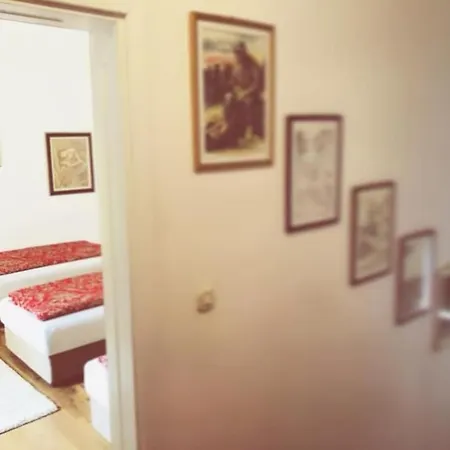 Villa Private Riverside Silvia *