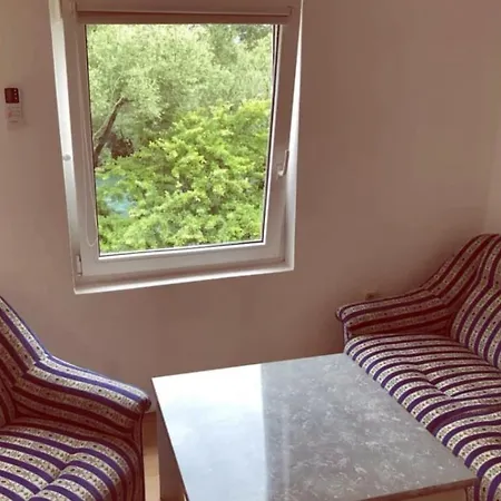 Villa Private Riverside Silvia