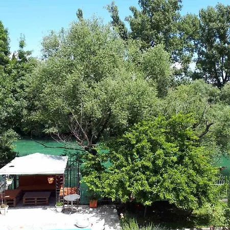 Private Riverside Silvia