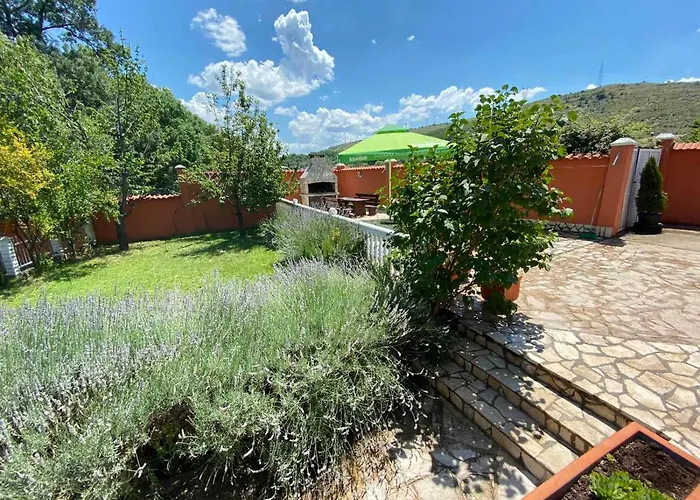 Villa Private Riverside Silvia Mostar