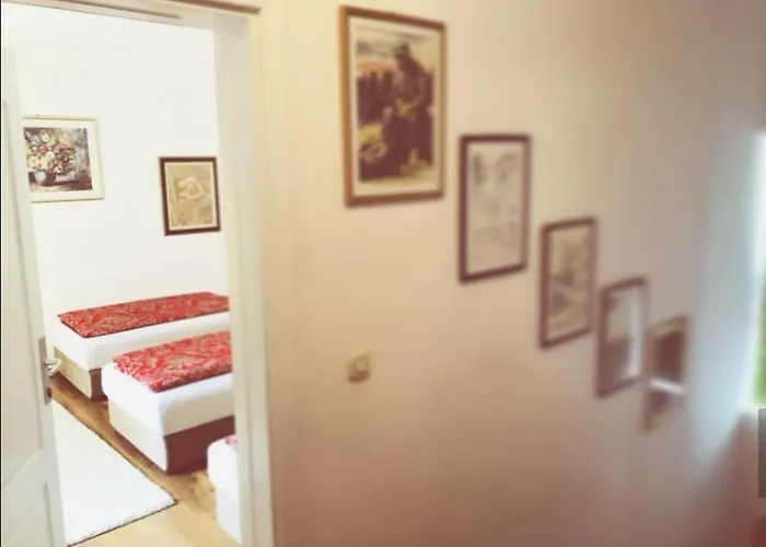 Villa Private Riverside Silvia *