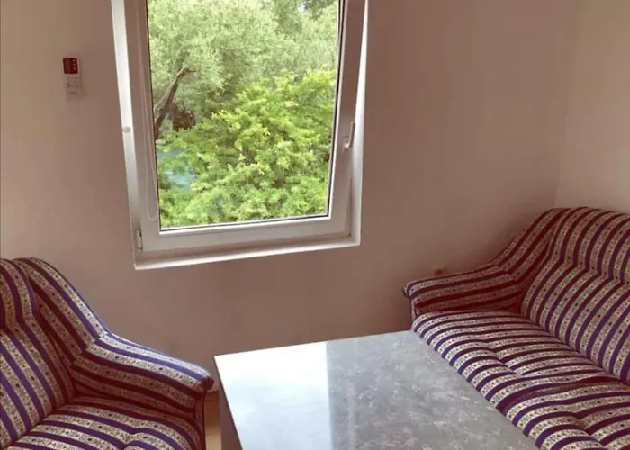 Villa Private Riverside Silvia